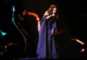 Jamala fra Ukraine vandt Eurovision 2016 med sangen "1944"