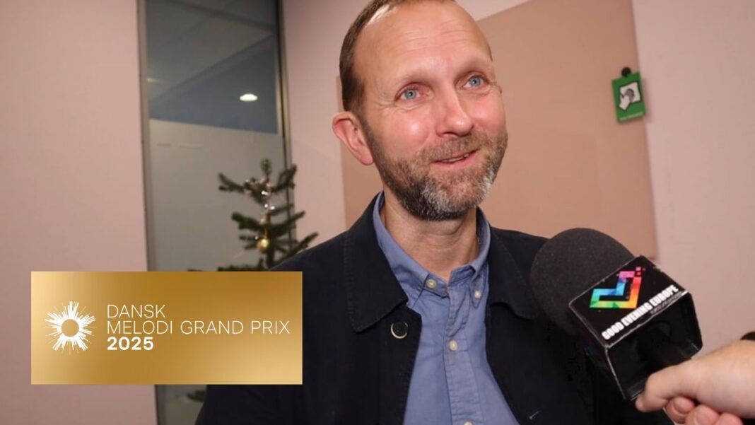 Erik Struve Hansen, DR’s Grand Prix-chef, bliver interviewet om forberedelserne til Dansk Melodi Grand Prix 2025. Han deler spændende afsløringer om årets otte finalister.